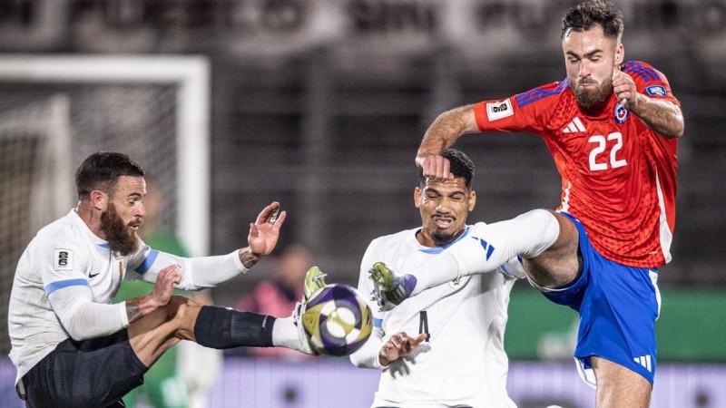 Uruguay cerró la Eliminatoria Sudamericana con un empate por 0-0 con Chile